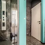 Mars Style & Relax Centro * Ливорно